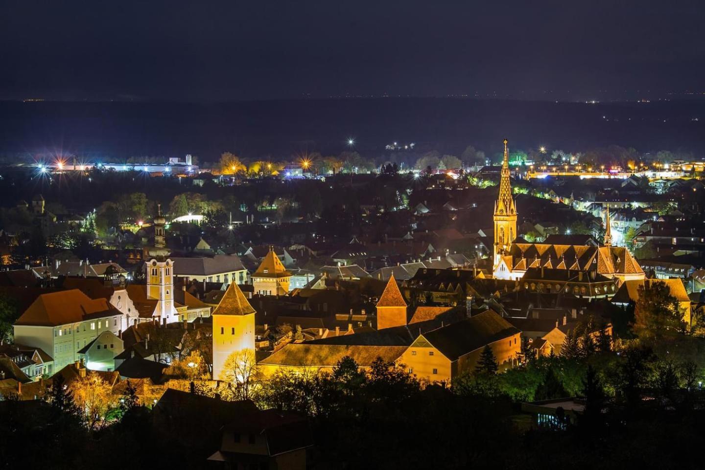 Modern Medival Apartment Koszeg Bagian luar foto